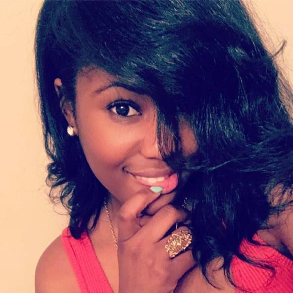 Meet your Posher, Amelia - Picture 1 of 1